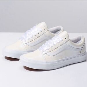 Vans | Old Skool Pearlescent White Skater Shoe